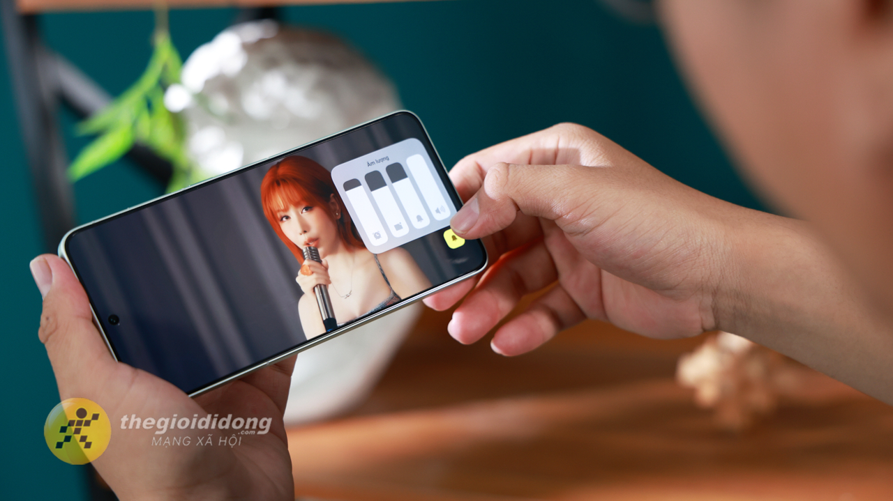 Trên tay nhanh vivo X300 Ultra và bộ Lens kit: Cụm camera siêu khủng, thiết kế đẹp Trên tay nhanh vivo X300 Ultra và bộ Lens kit: Cụm camera siêu khủng, thiết kế đẹp