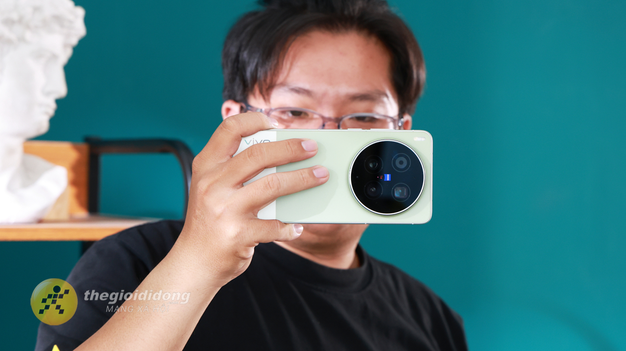 Trên tay nhanh vivo X300 Ultra và bộ Lens kit: Cụm camera siêu khủng, thiết kế đẹp Trên tay nhanh vivo X300 Ultra và bộ Lens kit: Cụm camera siêu khủng, thiết kế đẹp