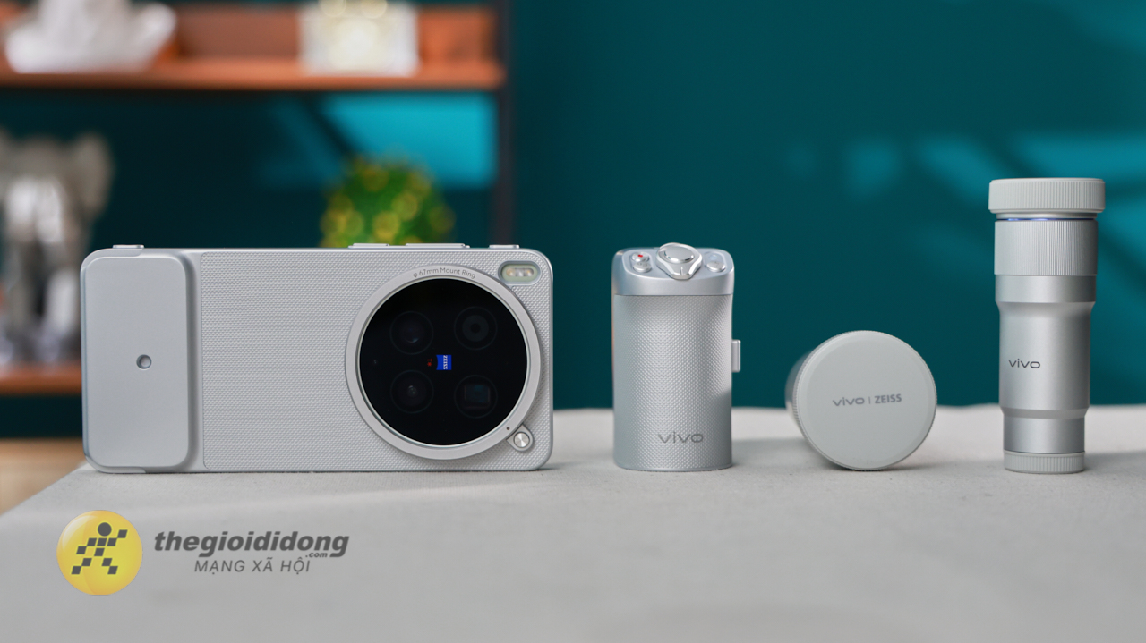 Trên tay nhanh vivo X300 Ultra và bộ Lens kit: Cụm camera siêu khủng, thiết kế đẹp Trên tay nhanh vivo X300 Ultra và bộ Lens kit: Cụm camera siêu khủng, thiết kế đẹp
