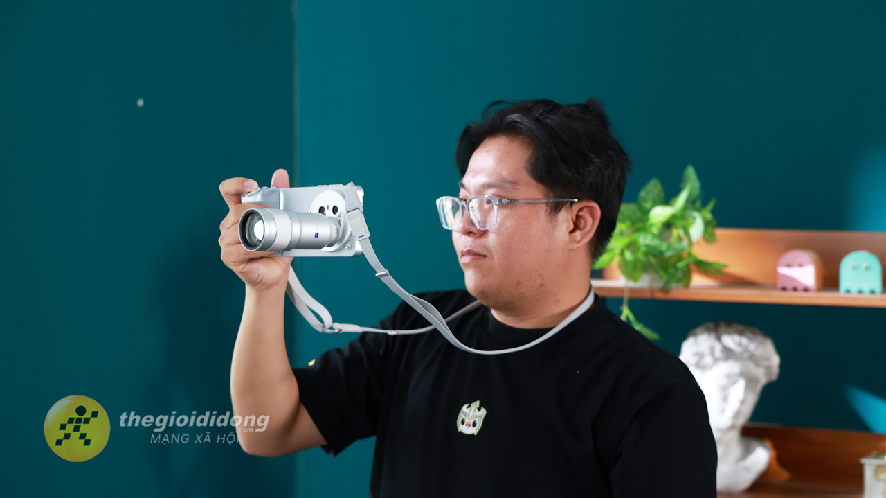 Trên tay nhanh vivo X300 Ultra và bộ Lens kit: Cụm camera siêu khủng, thiết kế đẹp Trên tay nhanh vivo X300 Ultra và bộ Lens kit: Cụm camera siêu khủng, thiết kế đẹp