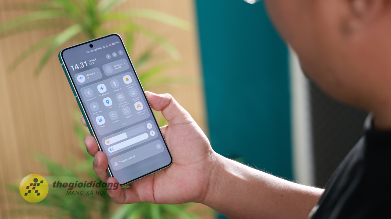 Trên tay nhanh vivo X300 Ultra và bộ Lens kit: Cụm camera siêu khủng, thiết kế đẹp Trên tay nhanh vivo X300 Ultra và bộ Lens kit: Cụm camera siêu khủng, thiết kế đẹp