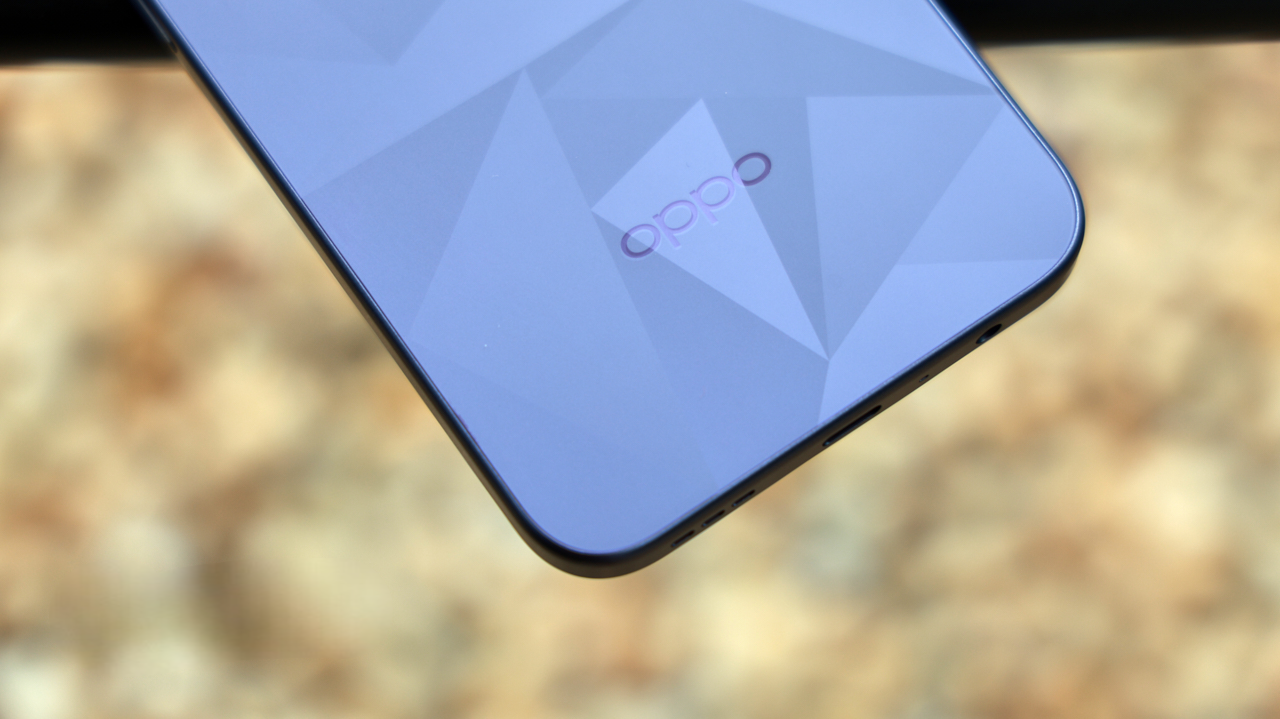 OPPO Reno16