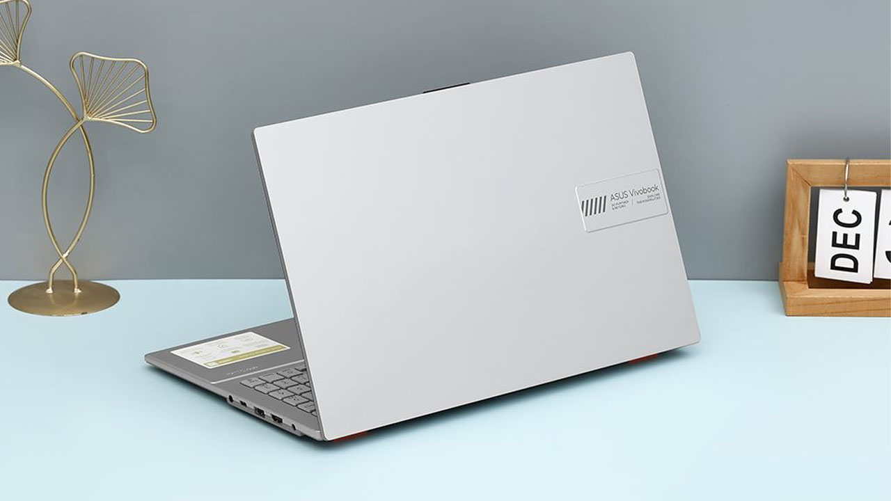 Khuyến mãi laptop