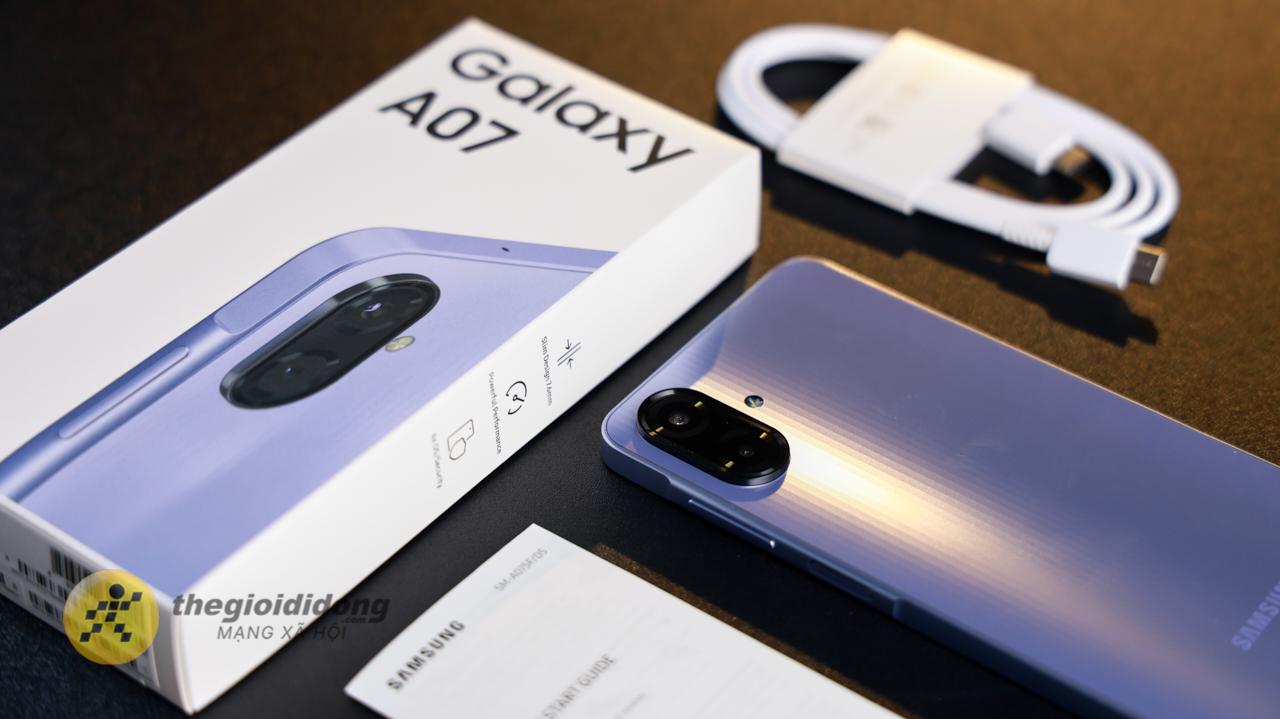 TOP 10 chiếc smartphone bán chạy nhất Thế Giới Q4/2025, thì có đến 4 máy Samsung