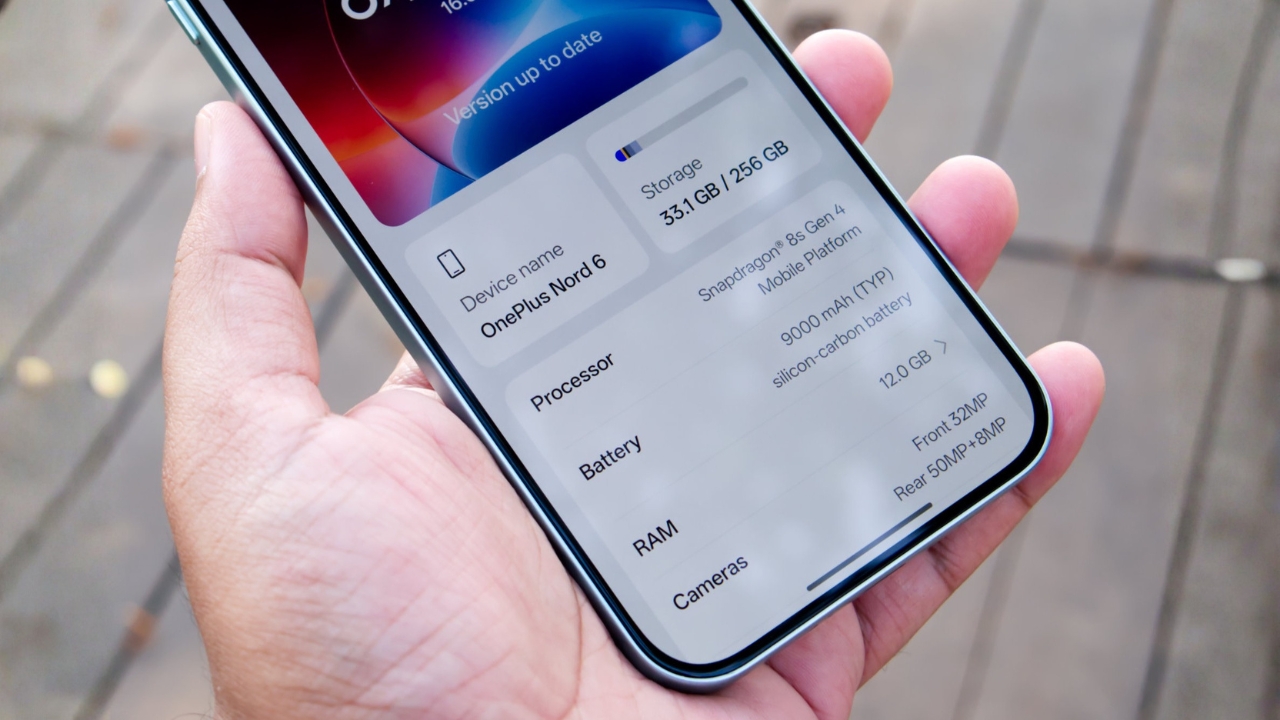 Trên tay OnePlus Nord 6: Snapdragon 8s Gen 4, pin 9.000 mAh và màn hình AMOLED 165 Hz