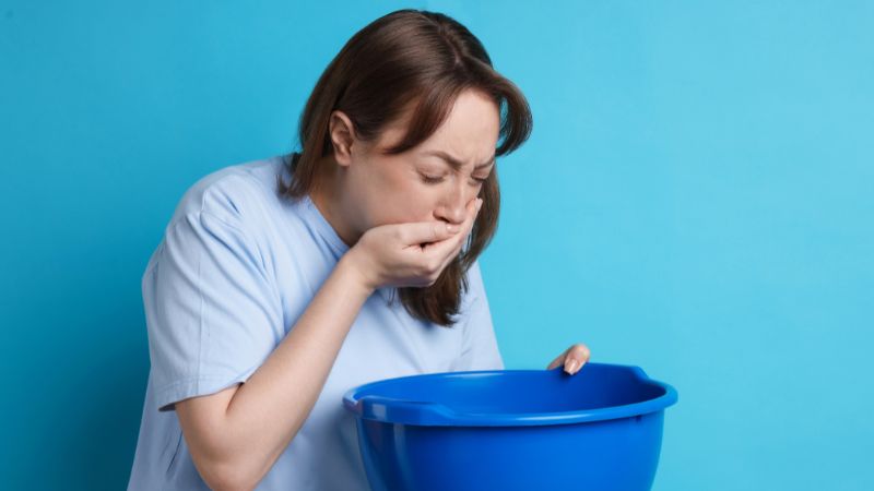 Buồn n&ocirc;n l&agrave; t&aacute;c dụng phụ thường gặp khi sử dụng Bocinor