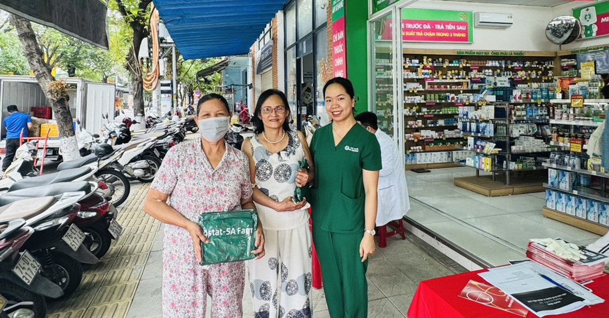Những phần quà ý nghĩa từ An Khang được trao tận tay khách hàng như một lời khích lệ tinh thần Những phần quà ý nghĩa từ An Khang được trao tận tay khách hàng như một lời khích lệ tinh thần