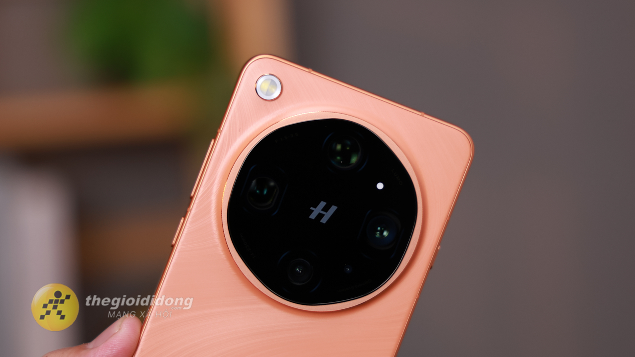 Trên tay OPPO Find X9 Ultra: Siêu phẩm Ultra có thông số camera 