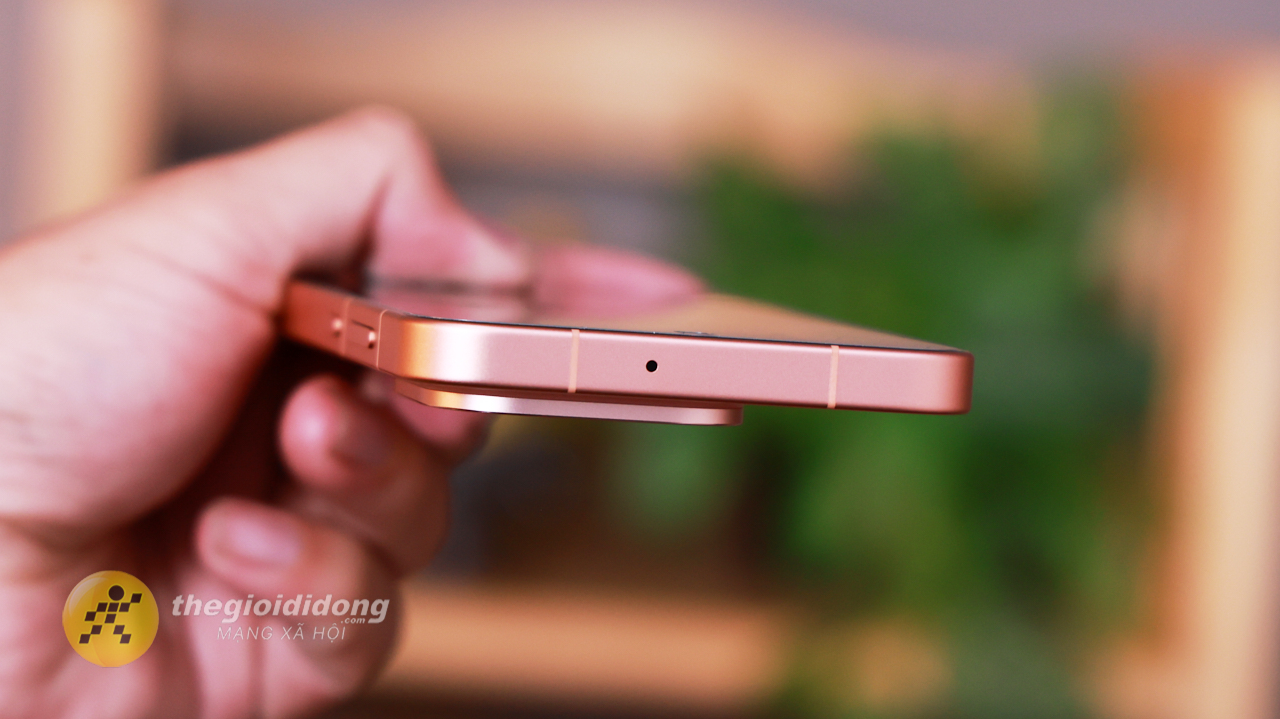 Trên tay OPPO Find X9s: Sắc Cam rực rỡ, chip Dimensity 9500s, pin lớn 7.025 mAh