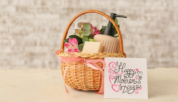 Tặng mỹ phẩm cho mẹ Tặng mỹ phẩm cho mẹ