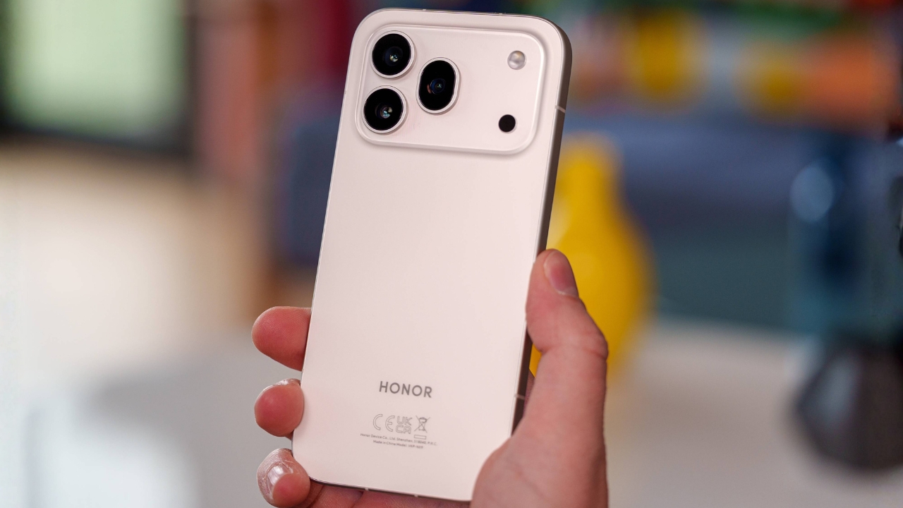 Trên tay HONOR 600 Pro: Thiết kế quen quen, Snapdragon 8 Elite và camera 200 MP siêu xịn