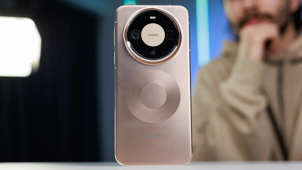 Trên tay HUAWEI Mate 80 Pro: Tất cả đều tốt trừ vi xử lý!