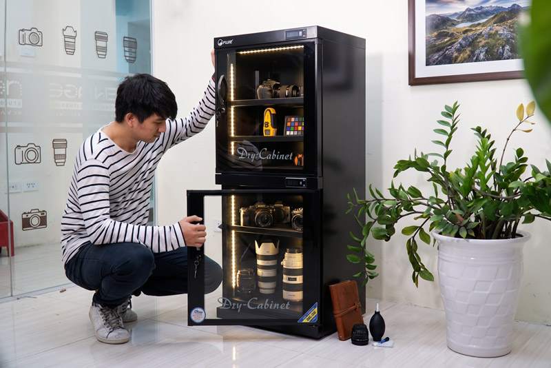 Tủ chống ẩm FUJIE chuẩn Việt, bền bỉ, hút ẩm ổn định, đáng mua!