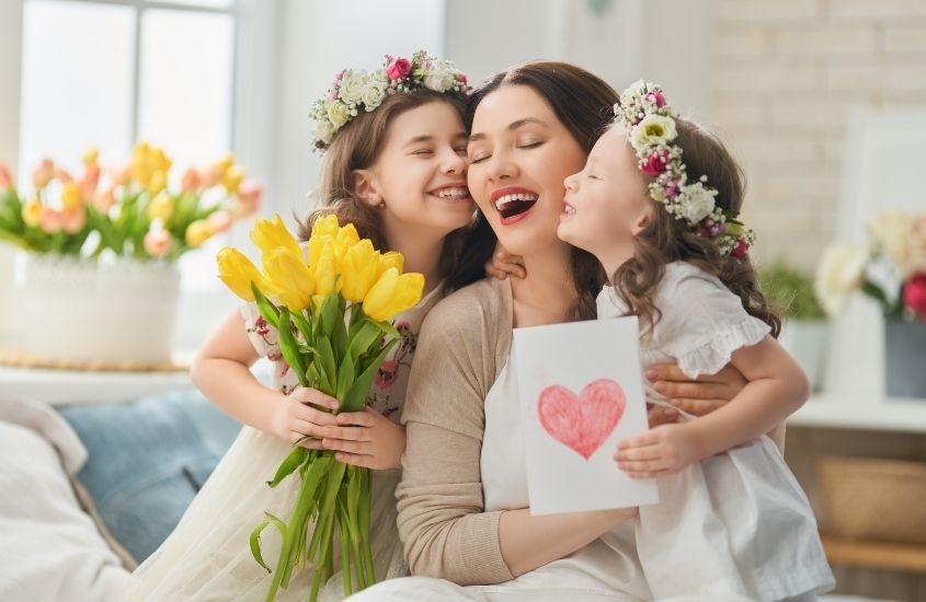 Caption, STT mẹ con hài hước