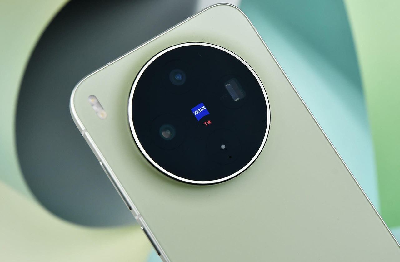 Đánh giá vivo x300s Mặt lưng