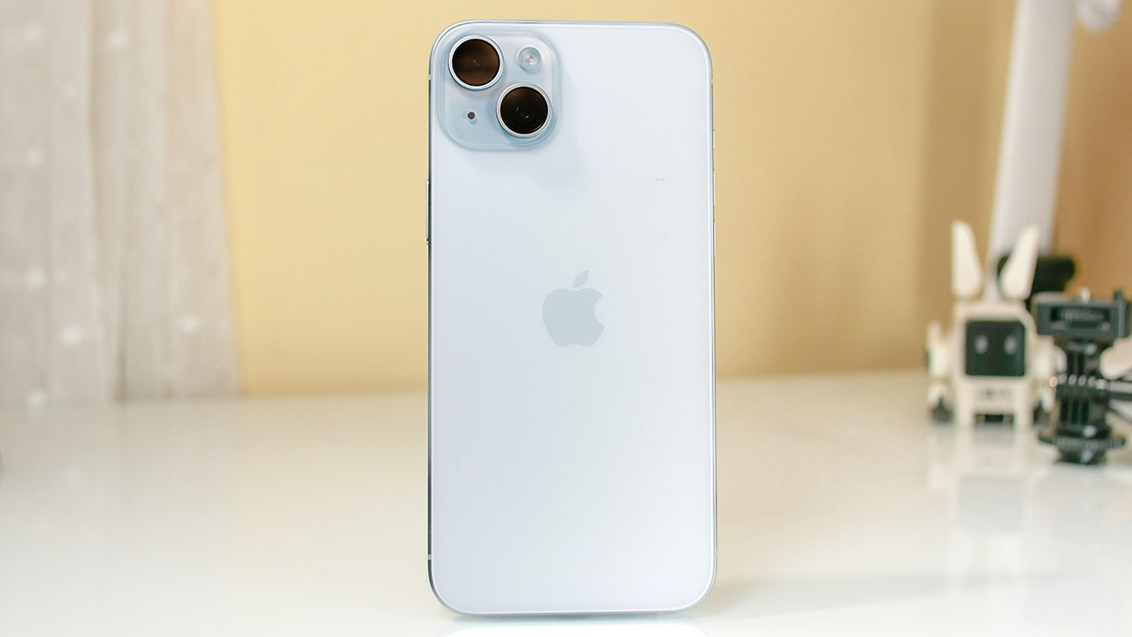 iPhone 15 Plus