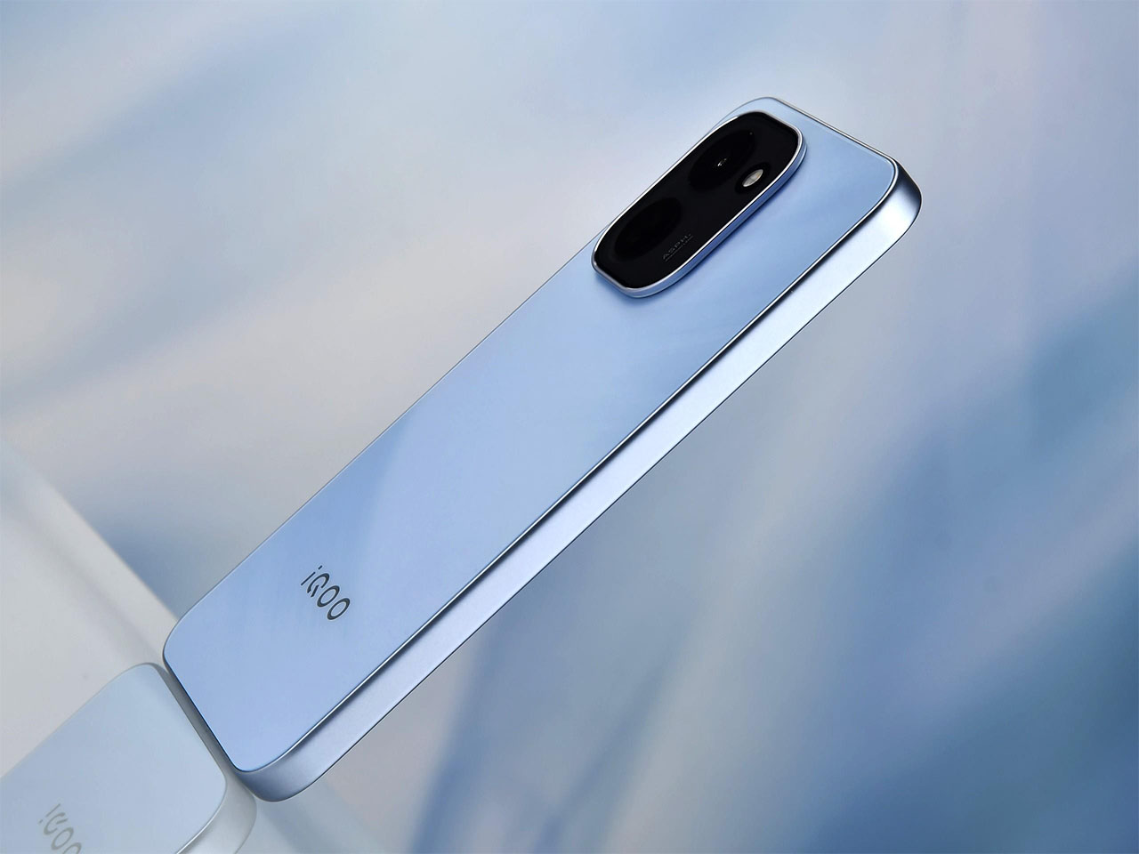 Đánh giá iQOO Z11 Mặt lưng