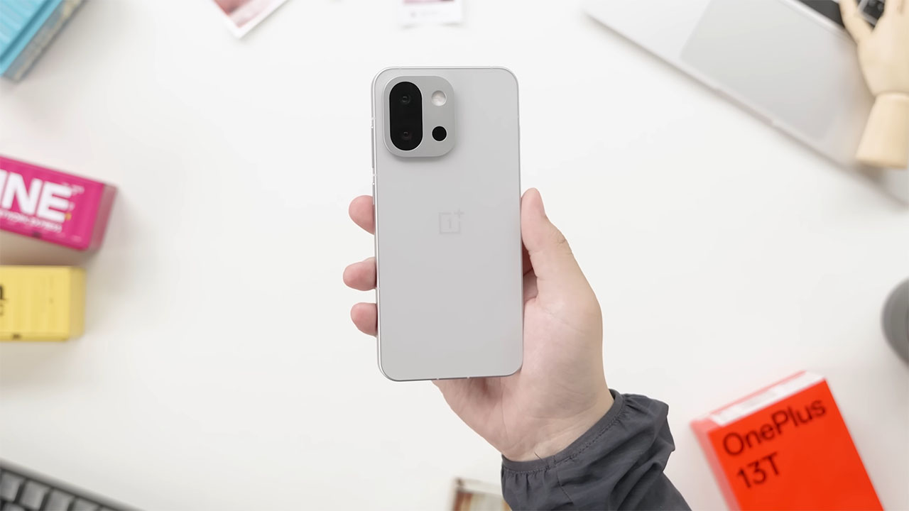 Đánh giá OnePlus 15T Thiết kế
