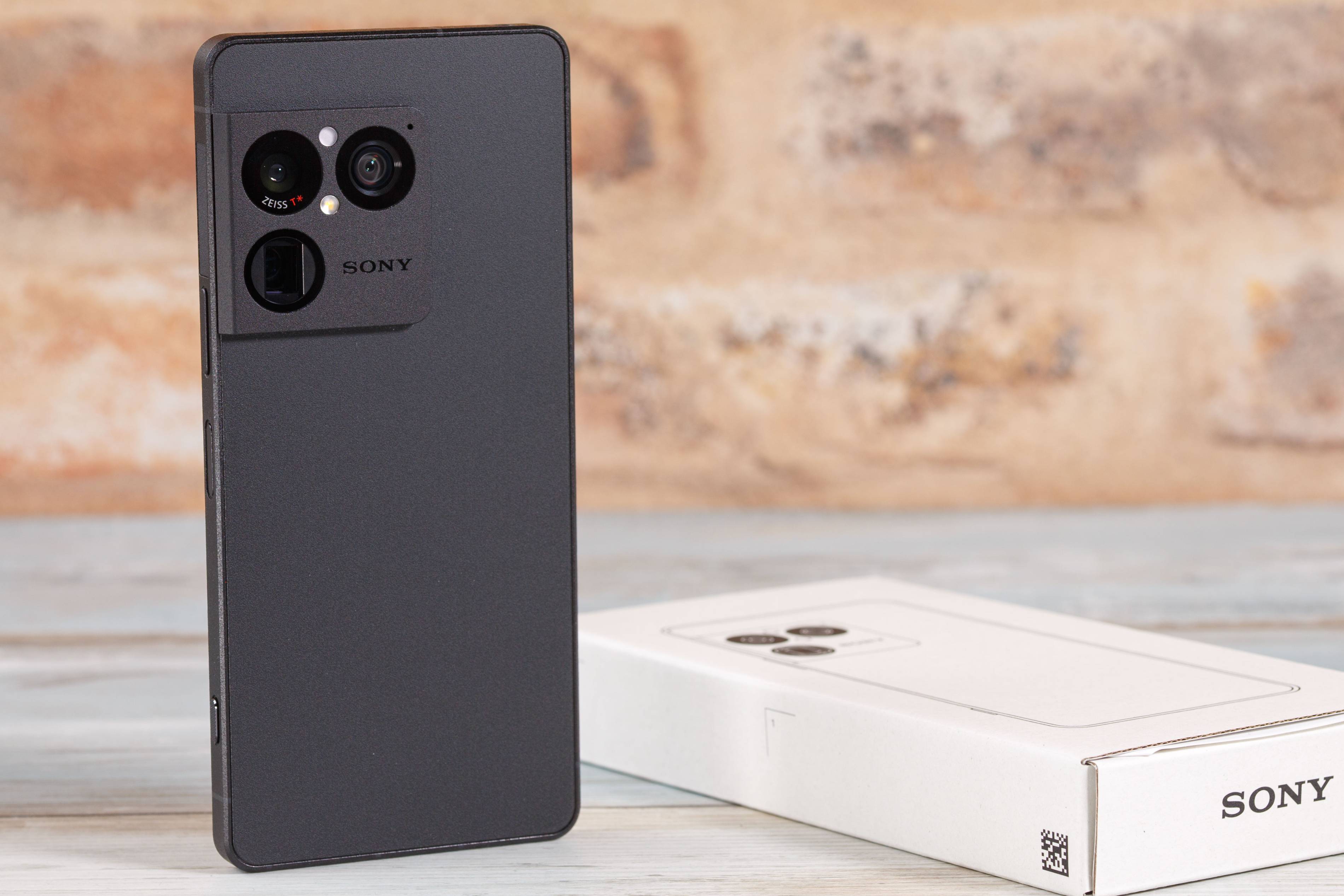 Trên tay SONY Xperia 1 Mark 8: Cuối cùng hãng đã chịu thay đổi, nhưng không đáng kể! Trên tay SONY Xperia 1 Mark 8: Cuối cùng hãng đã chịu thay đổi, nhưng không đáng kể!