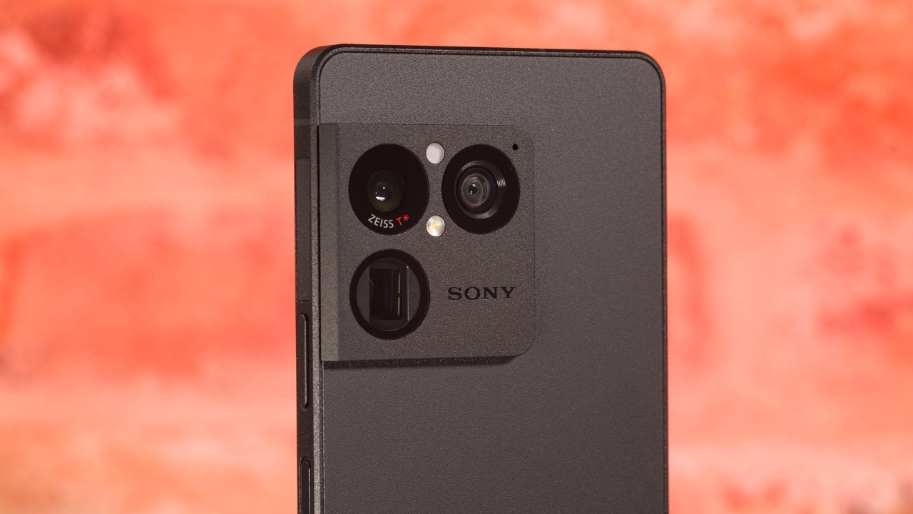 Trên tay SONY Xperia 1 Mark 8: Cuối cùng hãng đã chịu thay đổi, nhưng không đáng kể! Trên tay SONY Xperia 1 Mark 8: Cuối cùng hãng đã chịu thay đổi, nhưng không đáng kể!