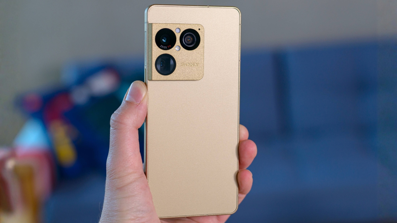 Trên tay SONY Xperia 1 Mark 8: Cuối cùng hãng đã chịu thay đổi, nhưng không đáng kể! Trên tay SONY Xperia 1 Mark 8: Cuối cùng hãng đã chịu thay đổi, nhưng không đáng kể!
