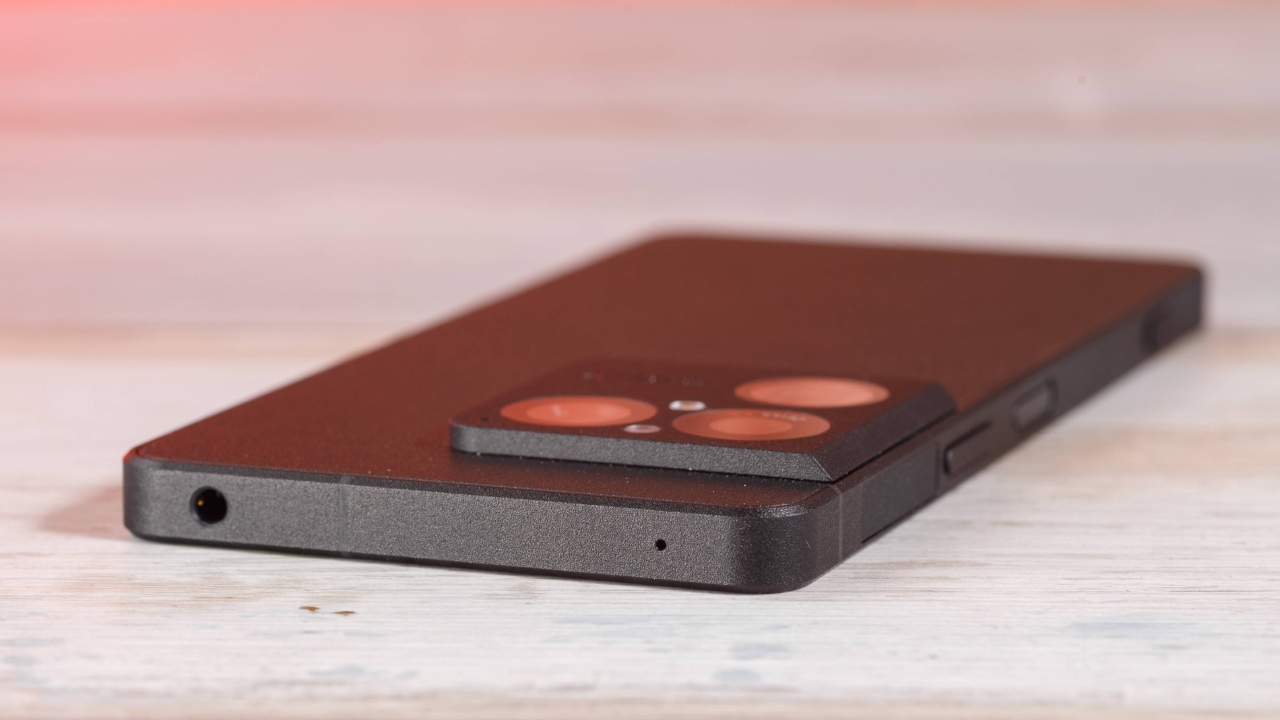 Trên tay SONY Xperia 1 Mark 8: Cuối cùng hãng đã chịu thay đổi, nhưng không đáng kể! Trên tay SONY Xperia 1 Mark 8: Cuối cùng hãng đã chịu thay đổi, nhưng không đáng kể!