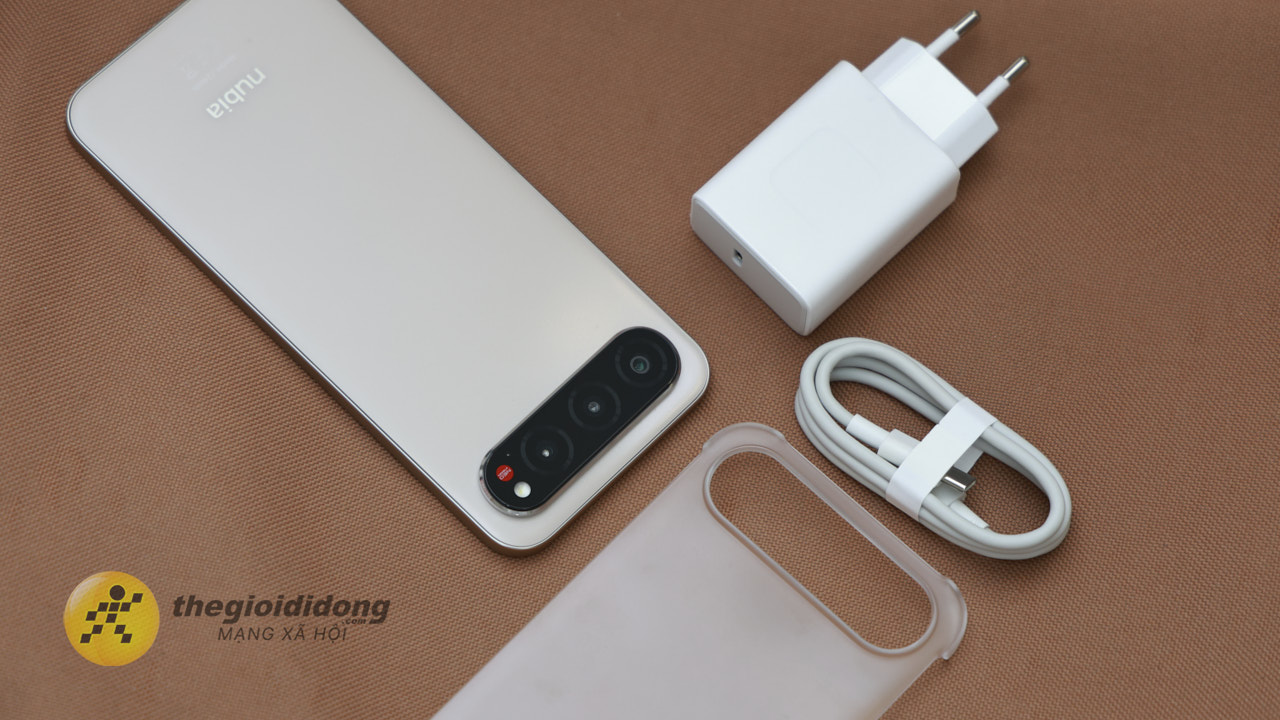 Trên tay Nubia Air: Giá hơn 5 triệu mà có màn hình AMOLED 1.5K, thiết kế siêu mỏng 6 mm Trên tay Nubia Air: Giá hơn 5 triệu mà có màn hình AMOLED 1.5K, thiết kế siêu mỏng 6 mm