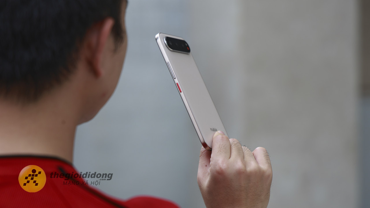 Trên tay Nubia Air: Giá hơn 5 triệu mà có màn hình AMOLED 1.5K, thiết kế siêu mỏng 6 mm Trên tay Nubia Air: Giá hơn 5 triệu mà có màn hình AMOLED 1.5K, thiết kế siêu mỏng 6 mm