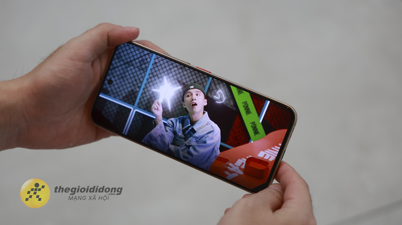 Trên tay Nubia Air: Giá hơn 5 triệu mà có màn hình AMOLED 1.5K, thiết kế siêu mỏng 6 mm Trên tay Nubia Air: Giá hơn 5 triệu mà có màn hình AMOLED 1.5K, thiết kế siêu mỏng 6 mm