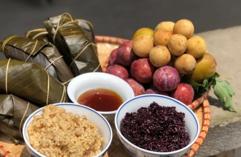 Tết Đoan Ngọ là ngày lễ truyền thống diễn ra vào thời điểm giữa năm âm lịch