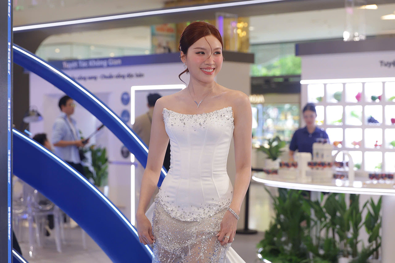 Haier trình làng bộ sưu tập tủ lạnh cao cấp Haier Horizon MC Thanh Thanh Huyền