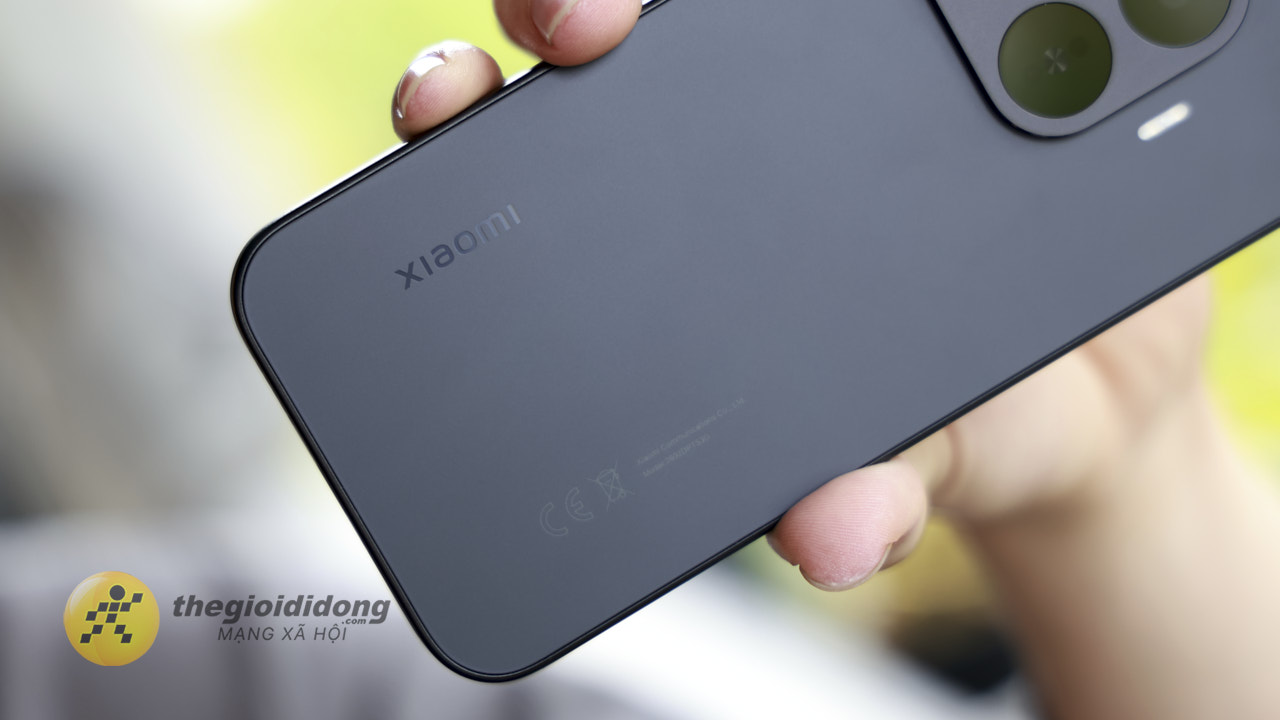 Trên tay Xiaomi 17T: Dimensity 8500-Ultra mạnh mẽ, camera tiềm vọng 5x