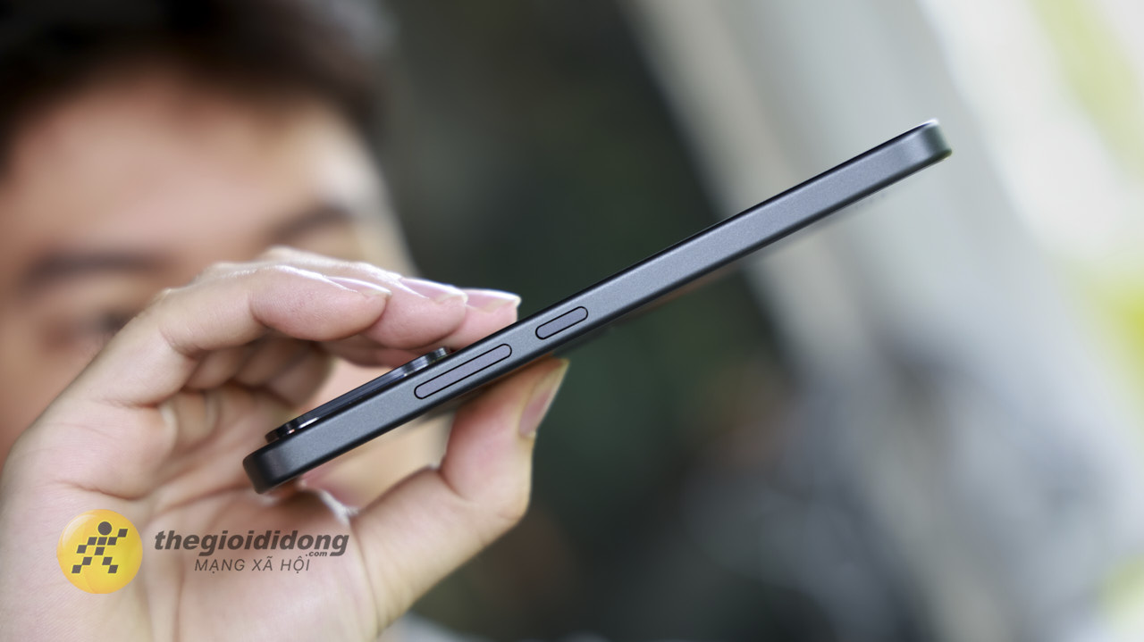 Trên tay Xiaomi 17T: Dimensity 8500-Ultra mạnh mẽ, camera tiềm vọng 5x