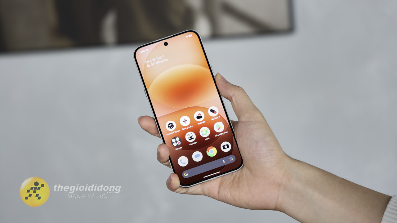 Trên tay Nothing Phone (4a) Pro Trên tay Nothing Phone (4a) Pro