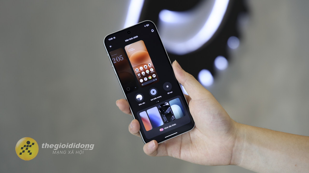 Trên tay Nothing Phone (4a) Pro Trên tay Nothing Phone (4a) Pro