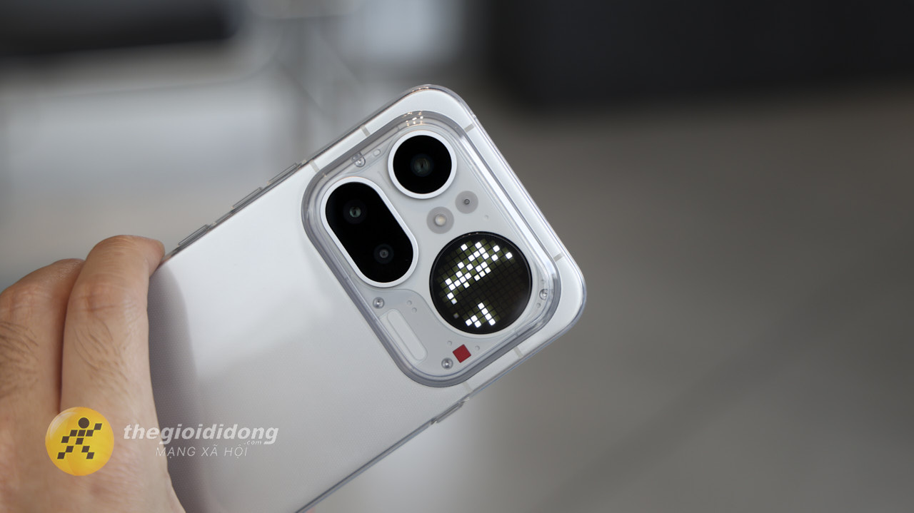 Trên tay Nothing Phone (4a) Pro Trên tay Nothing Phone (4a) Pro