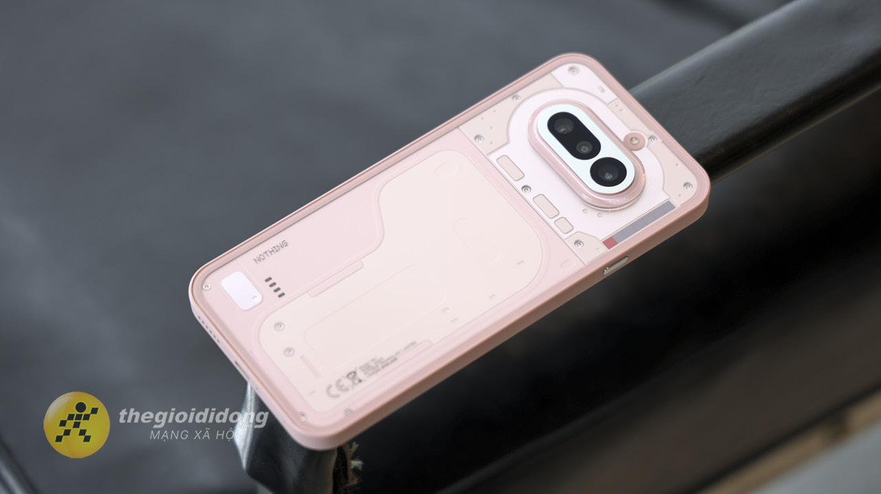 Trên tay Nothing Phone (4a) Trên tay Nothing Phone (4a)
