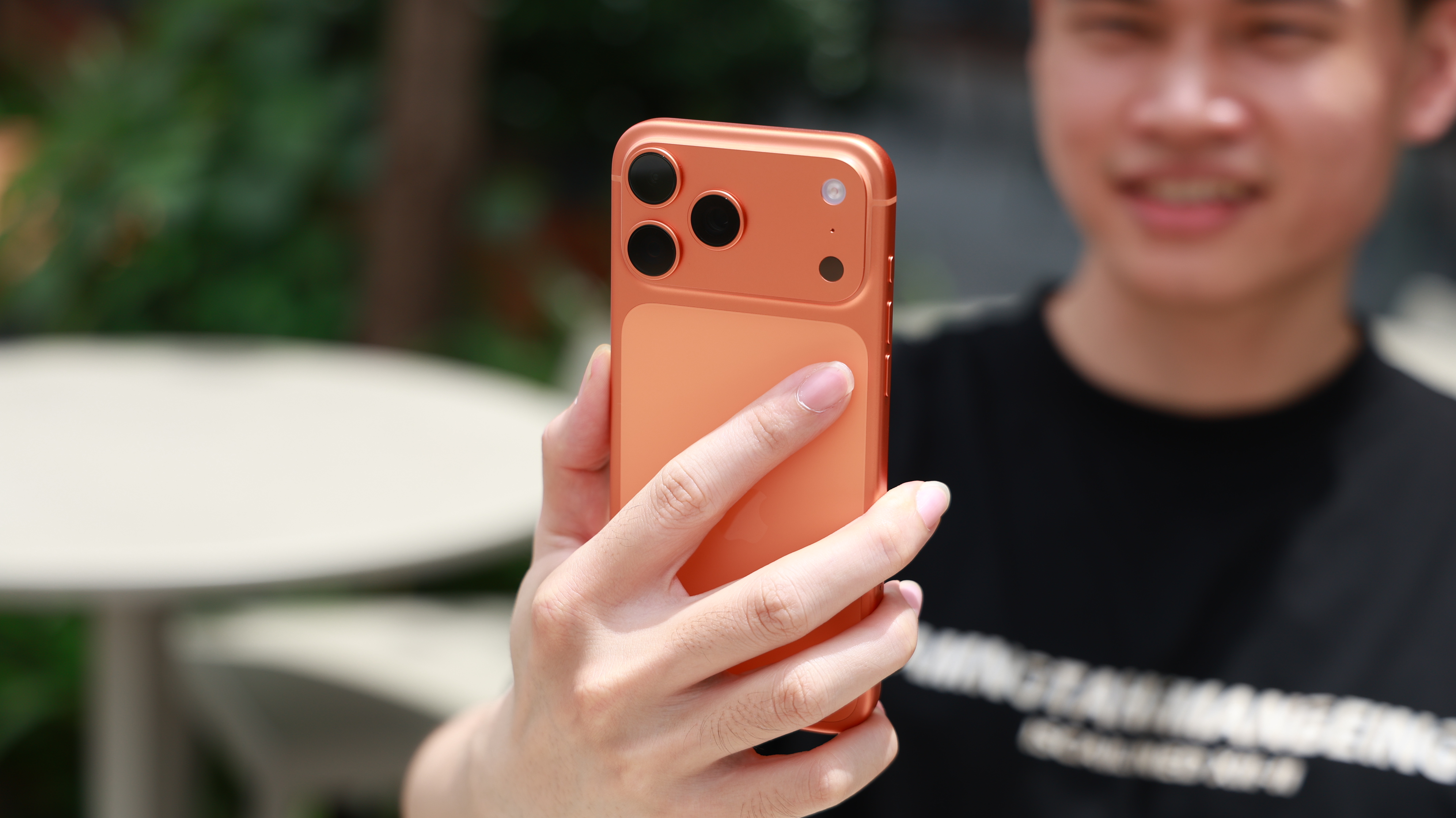 Cách mở rộng ảnh trên iPhone