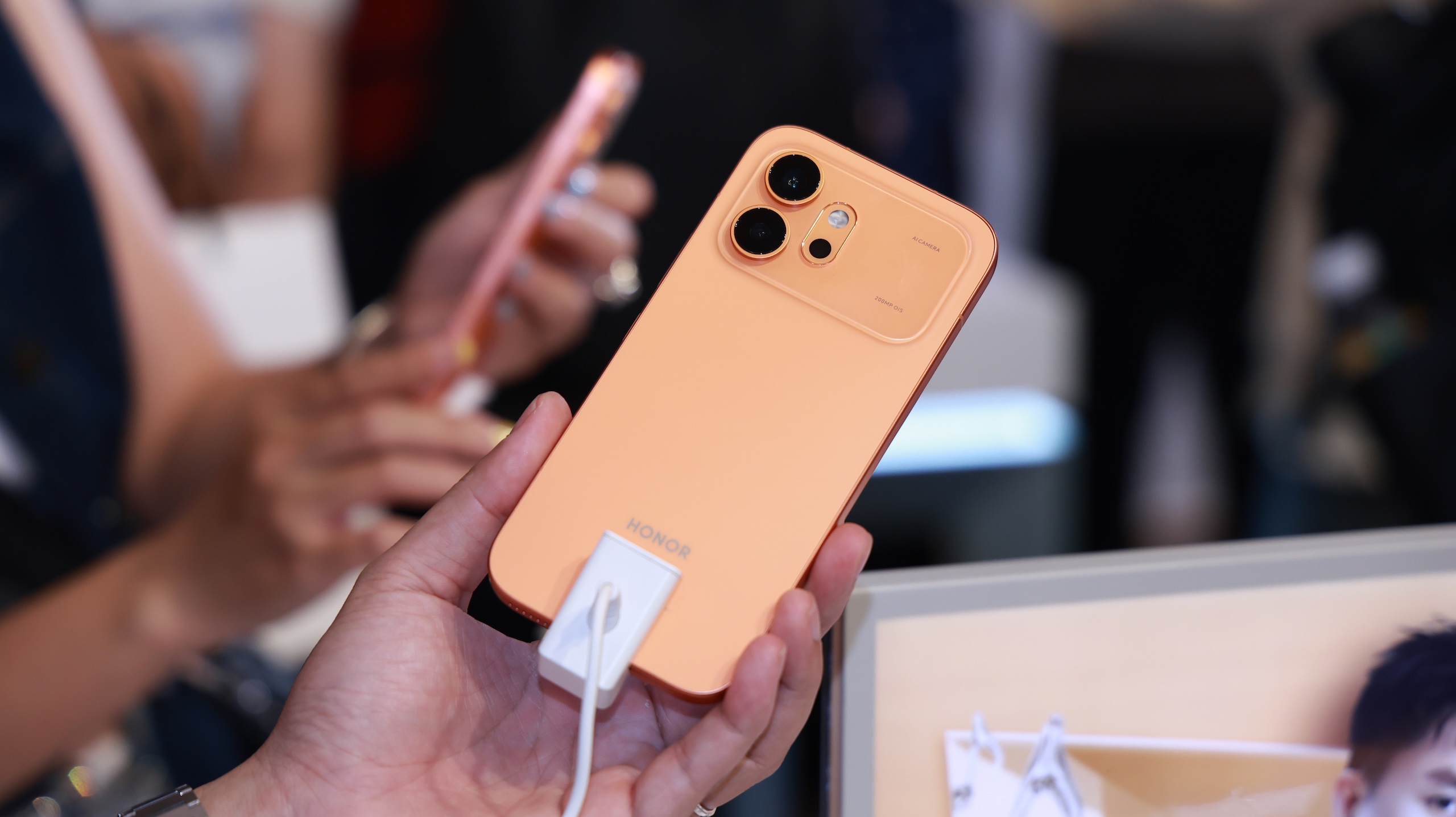 HONOR 600 series