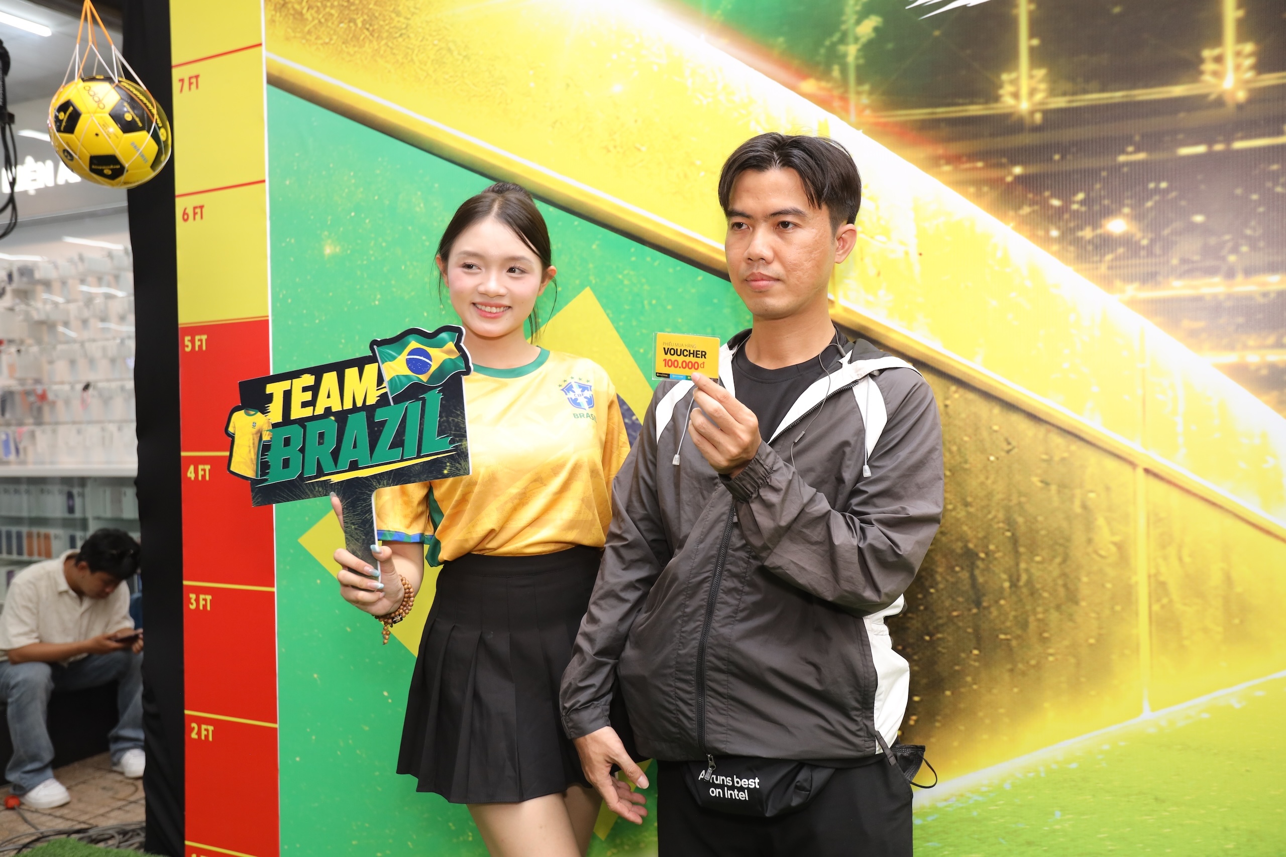 Đại tiệc bóng đá