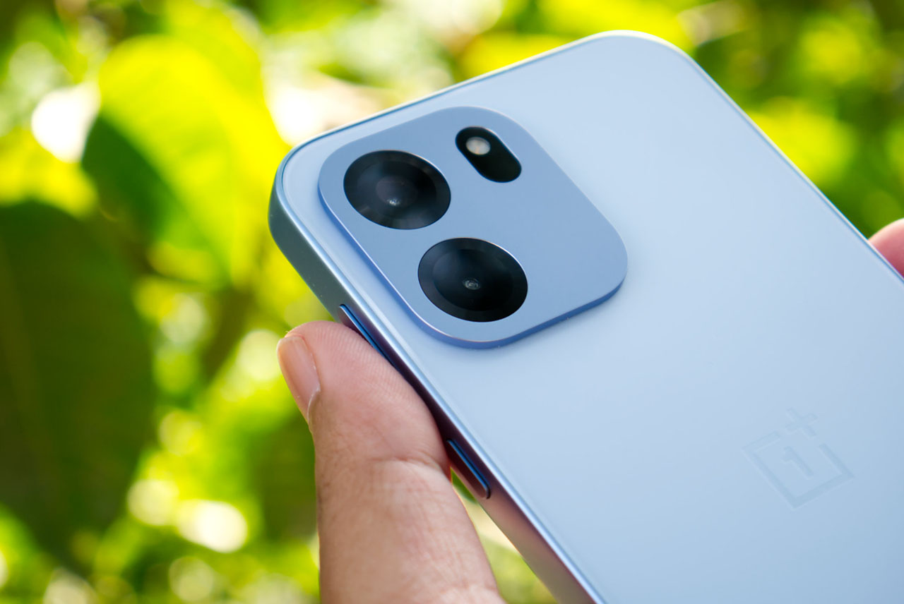 Camera sau