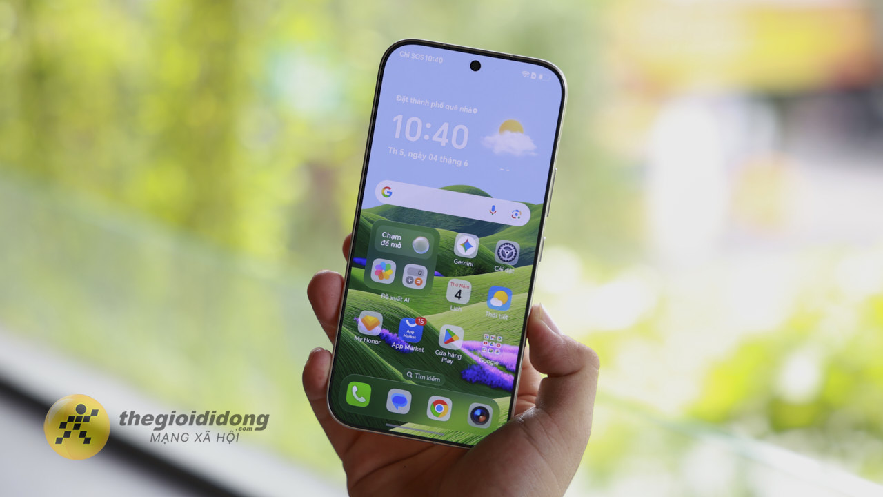 HONOR 600