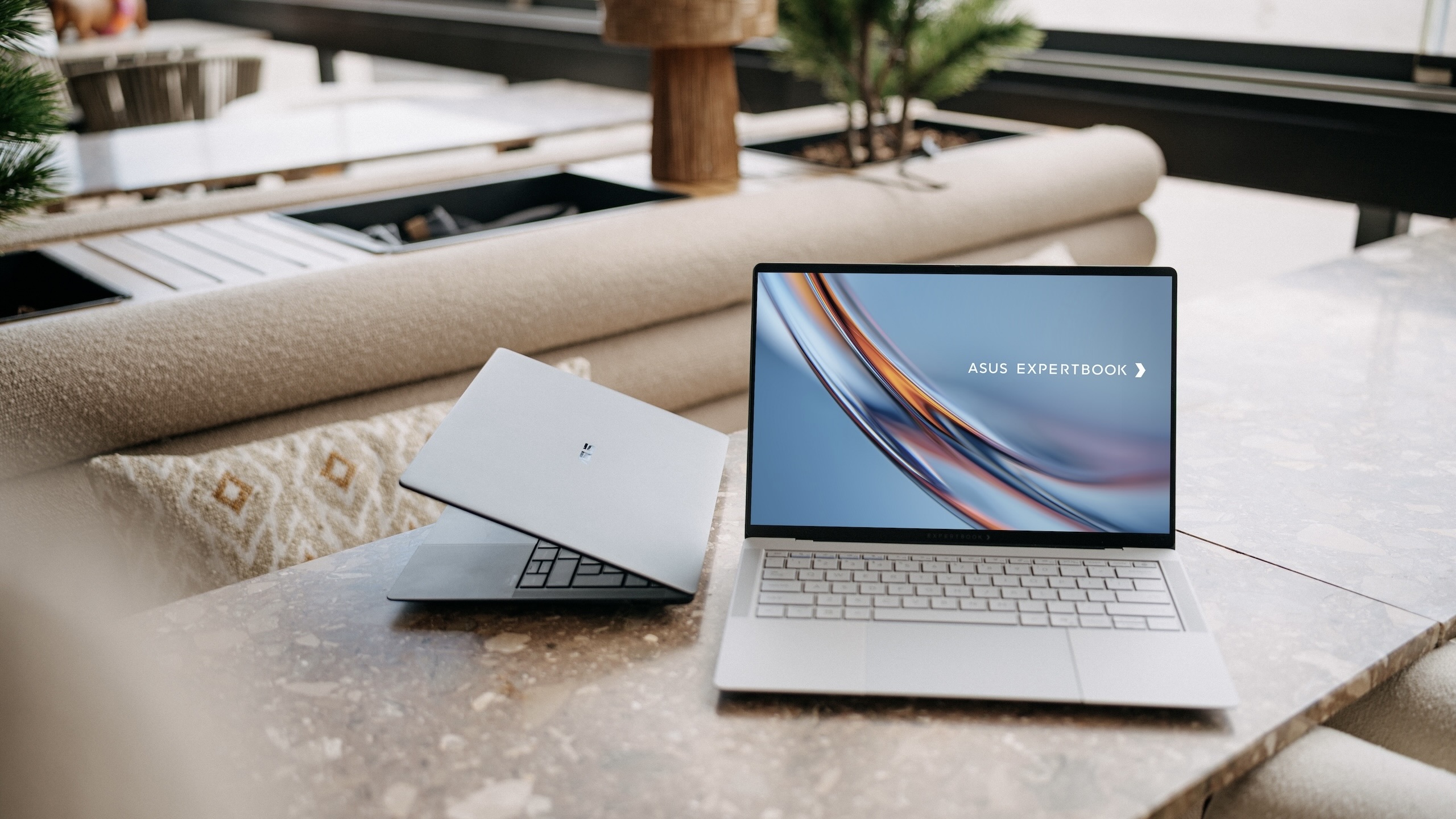 ASUS ExpertBook Ultra