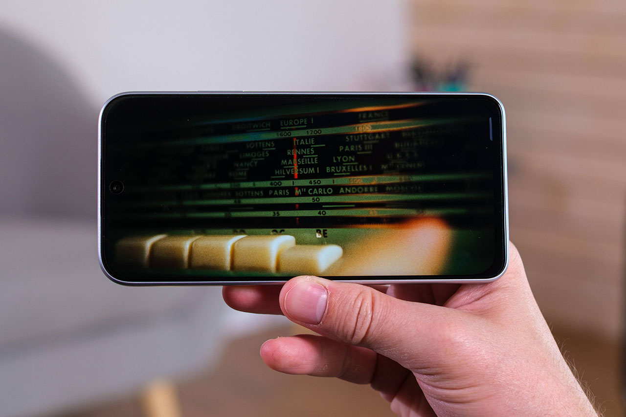 Trên Tay Tecno Pova 8