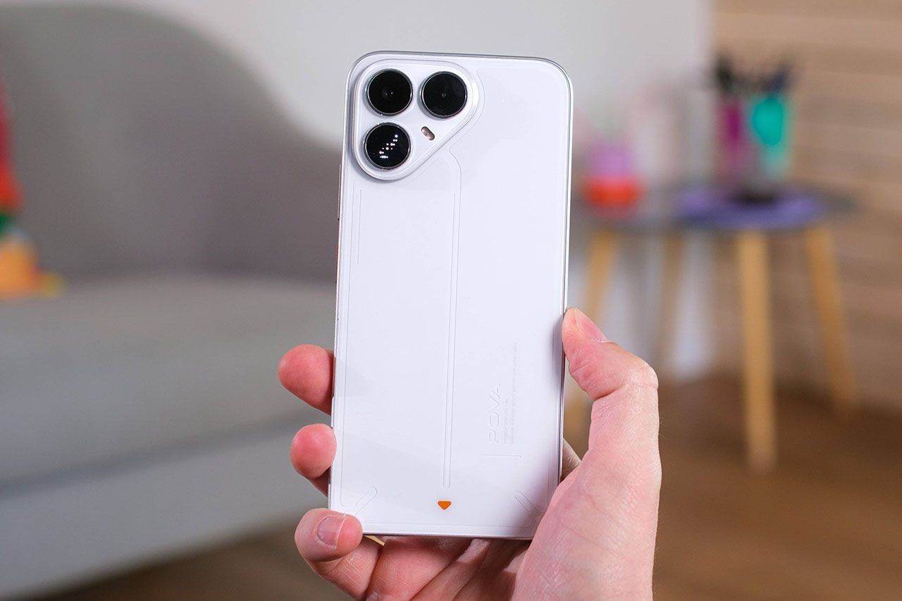Trên Tay Tecno Pova 8
