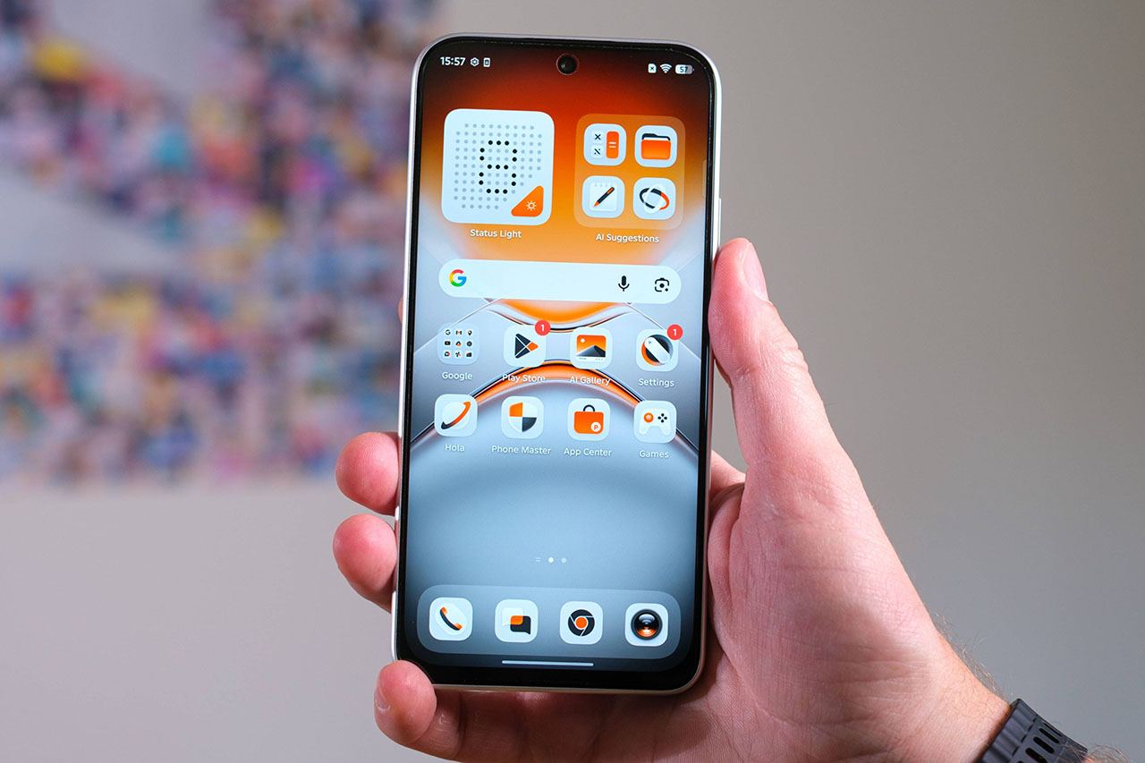 Trên Tay Tecno Pova 8
