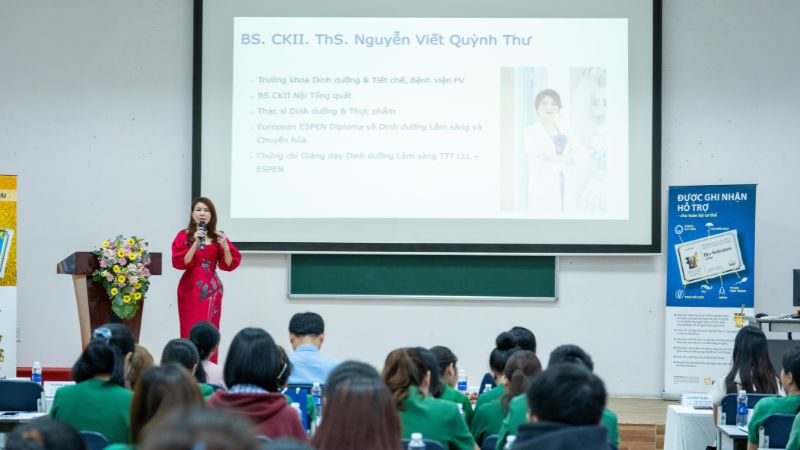 Chuyên gia chia sẻ những kiến thức chuyên môn về vai trò của vitamin D đối với sức khỏe và lưu ý khi bổ sung để bảo đảm an toàn, hiệu quả. Chuyên gia chia sẻ những kiến thức chuyên môn về vai trò của vitamin D đối với sức khỏe và lưu ý khi bổ sung để bảo đảm an toàn, hiệu quả.