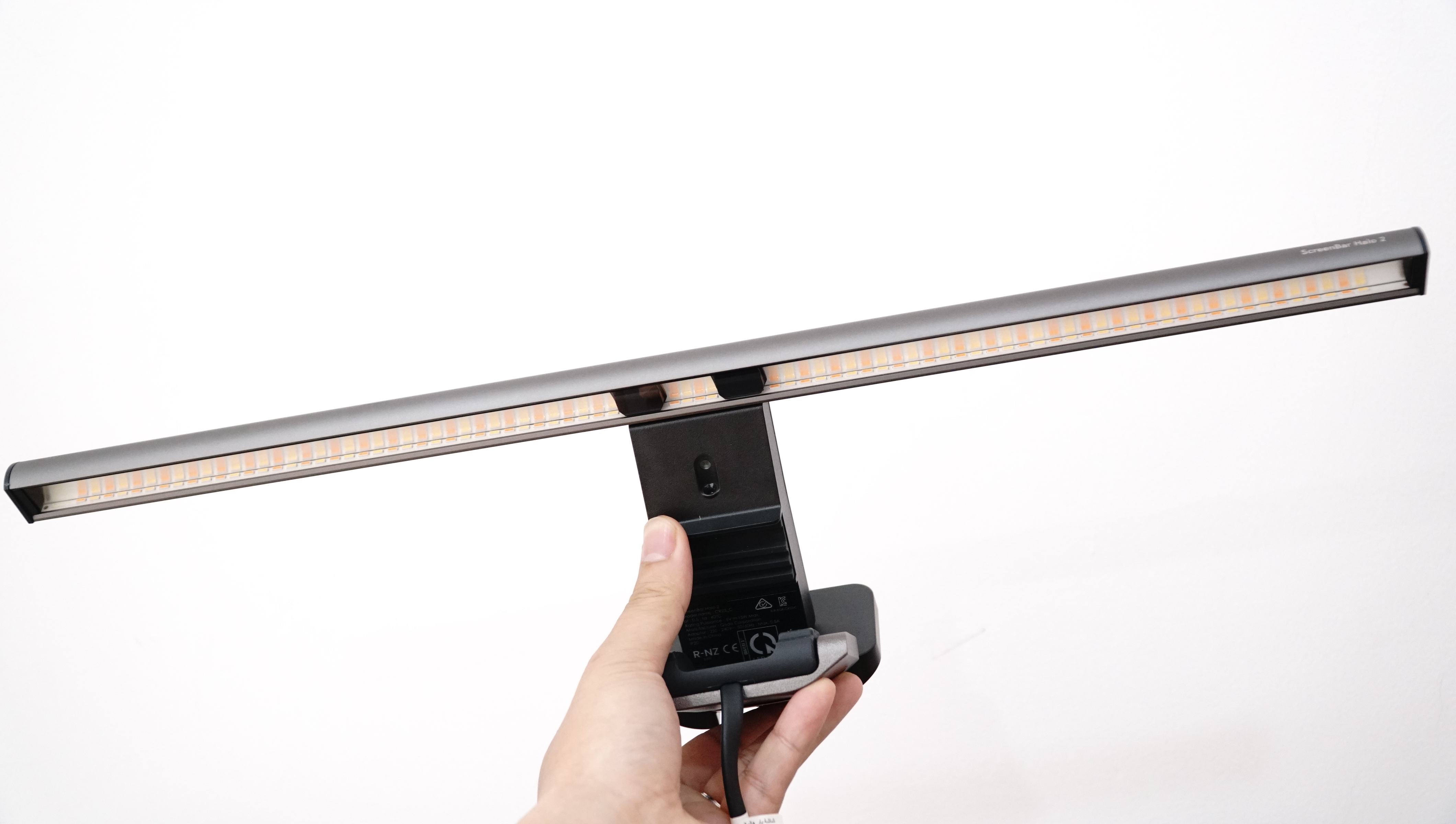 Trên Tay Nhanh Đèn Màn Hình Benq Screenbar Halo 2: Giải Pháp Thông Minh Cho Góc Làm Việc