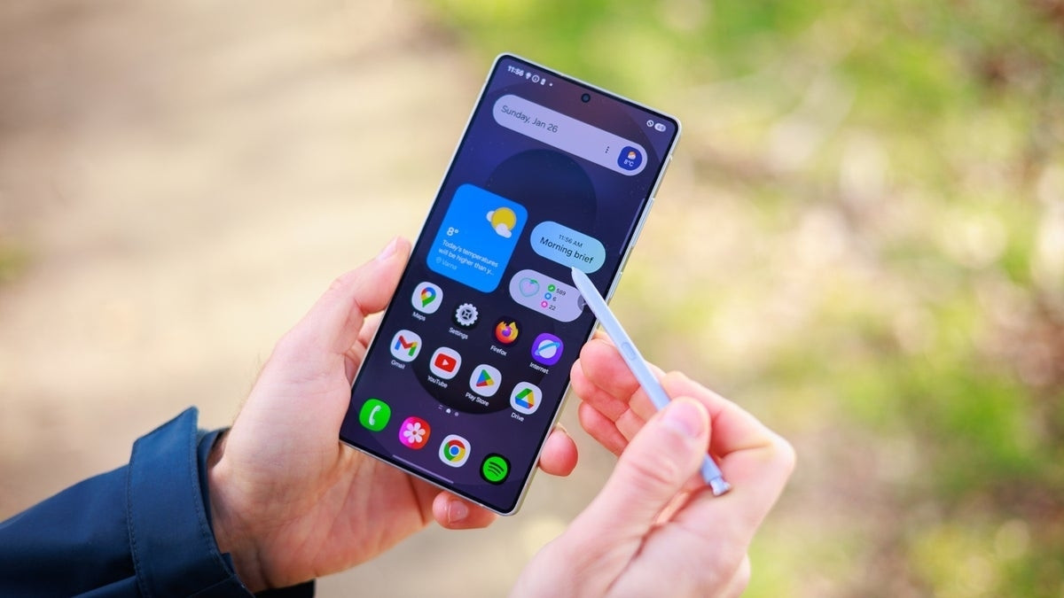 Bút S Pen trên Samsung S26 Ultra Bút S Pen trên Samsung S26 Ultra