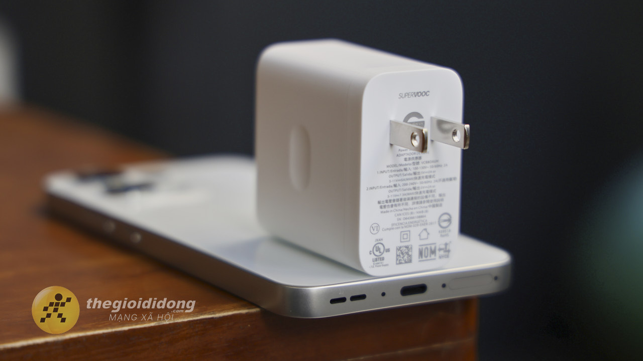 Pin Lớn Lên Đến 7.000 Mah, Siêu Sạc Nhanh Lên Đến 80 W Pin Lớn Lên Đến 7.000 Mah, Siêu Sạc Nhanh Lên Đến 80 W